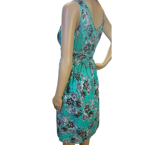 (5 for $25) Chadwick's Sleeveless V-Neck Banded Waist Floral Dress Size 4P - Picture 4 of 7